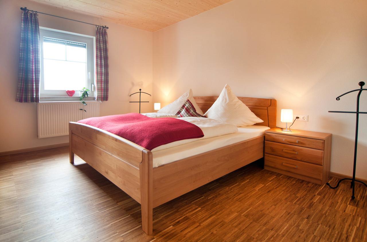 Ferienhof Goegelein Feuchtwangen Exteriör bild